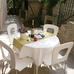 Apartman Great Located Family Marina